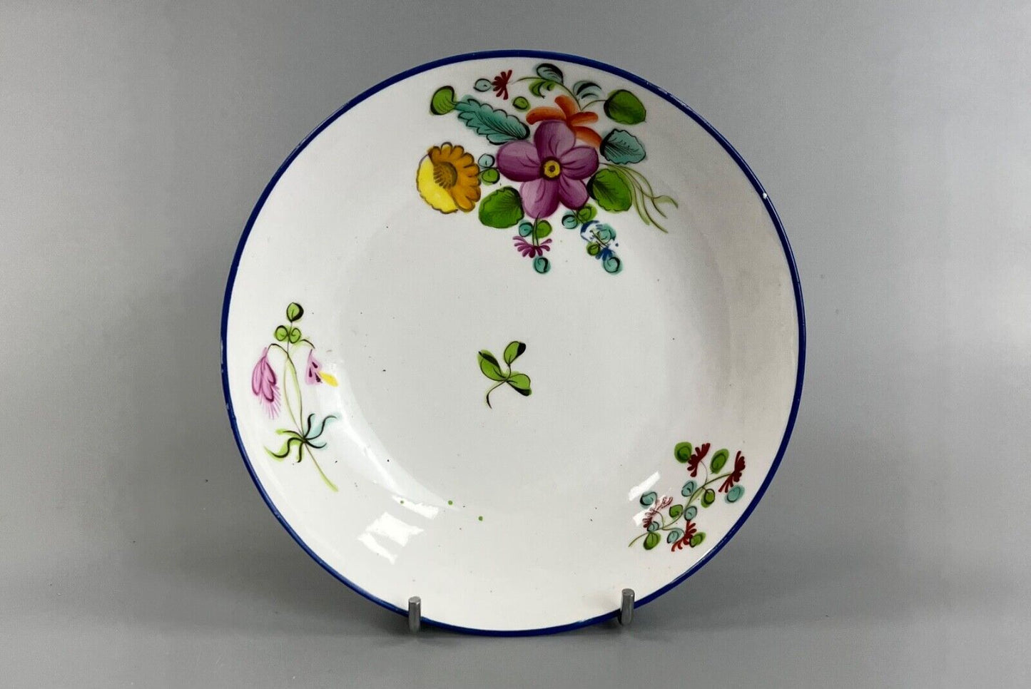 An early 19thc New Hall coffee can and saucer in pattern number 1444