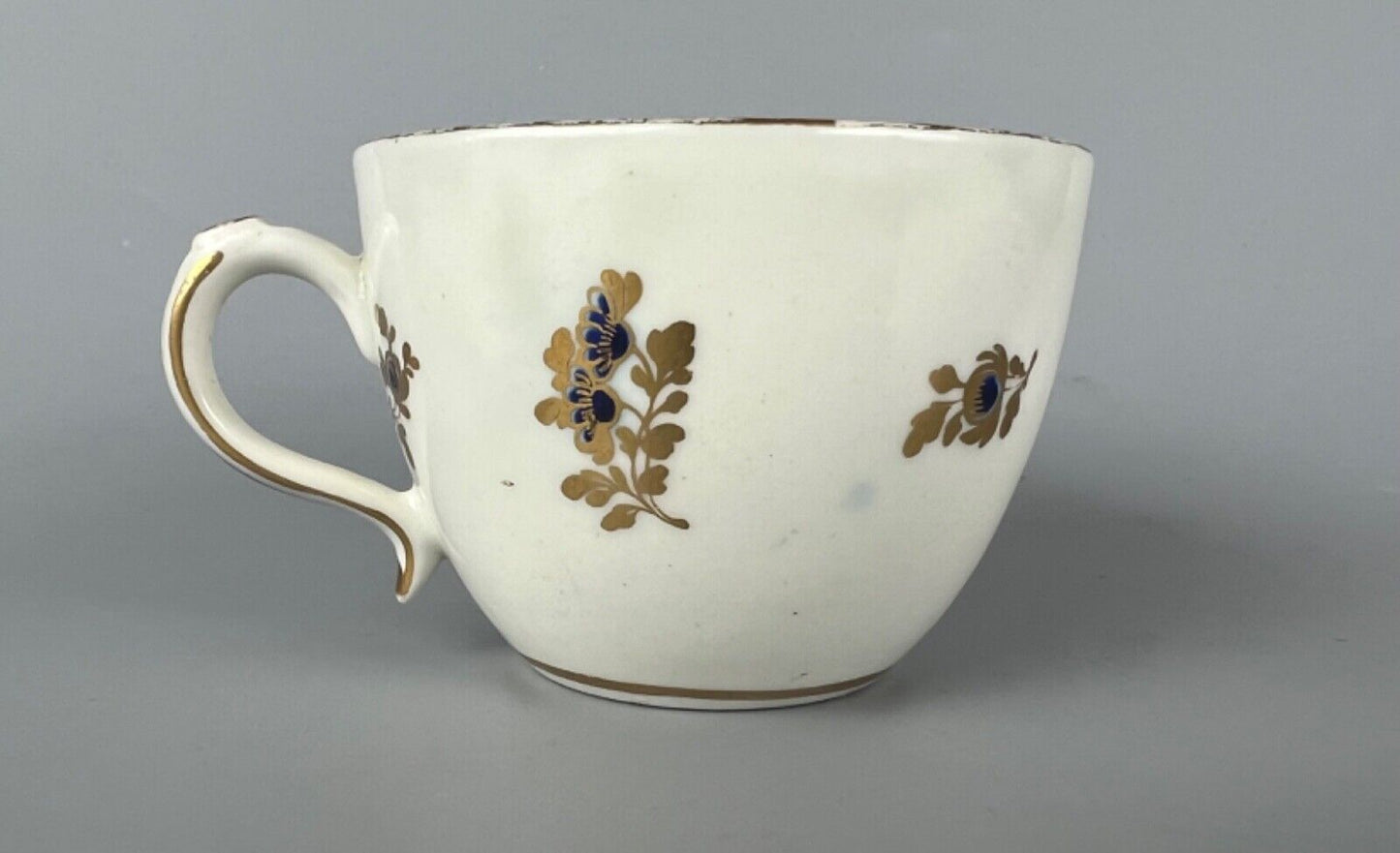 A late 18thc Caughley teacup and saucer c1785-90.