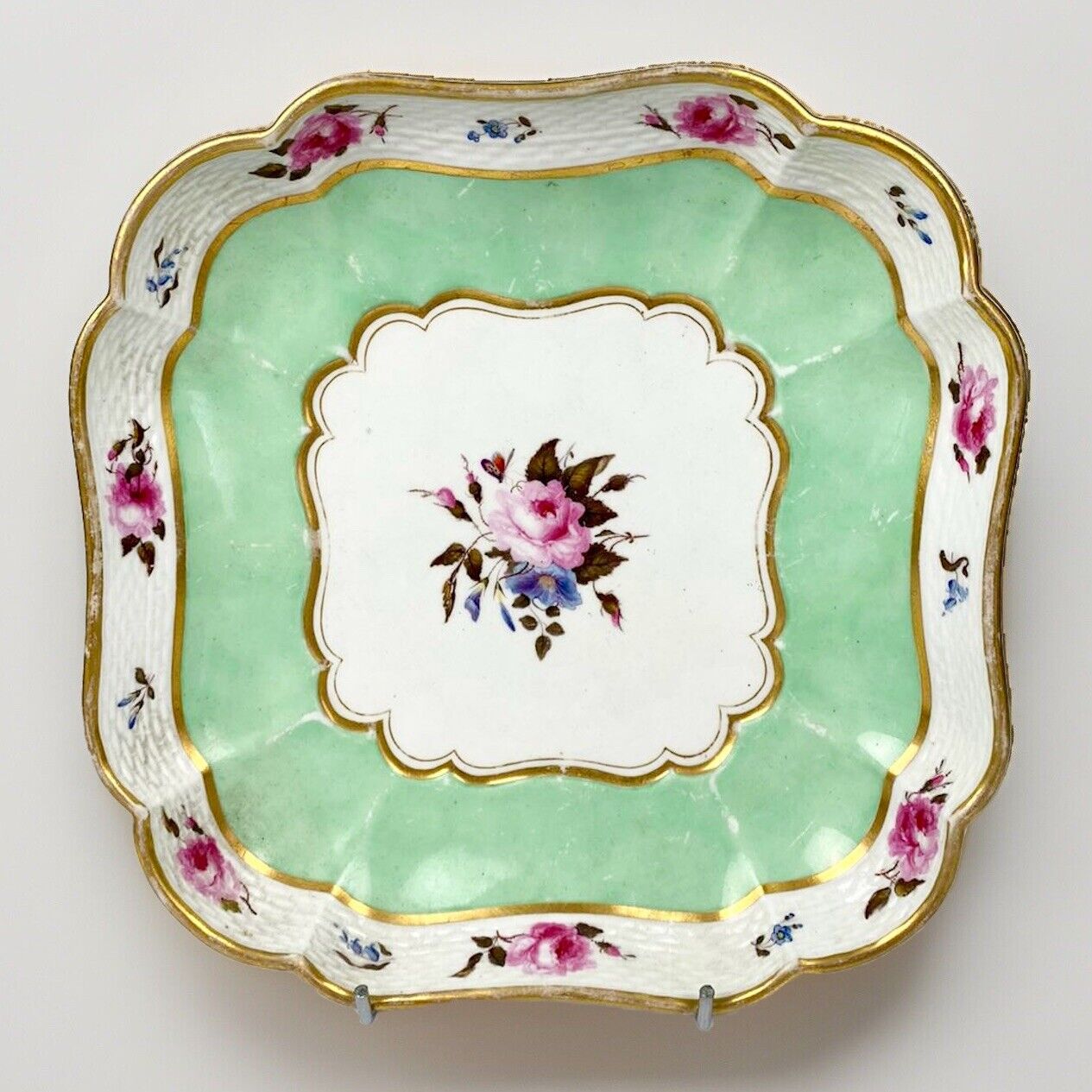A good Flight, Barr & Barr lobed dish decorated by William Billingsley. c.1813