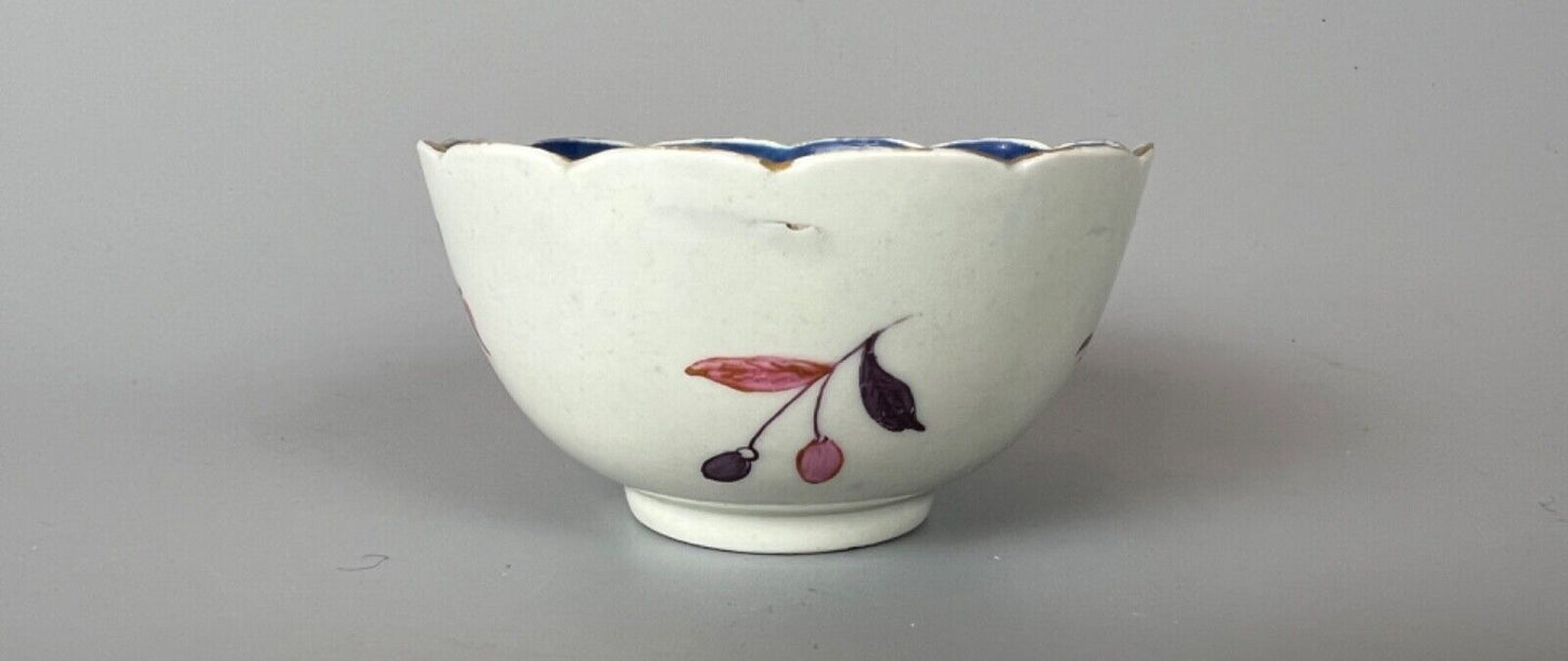 A c.1770 1st Period Worcester tea bowl decorated in the atelier of James Giles.