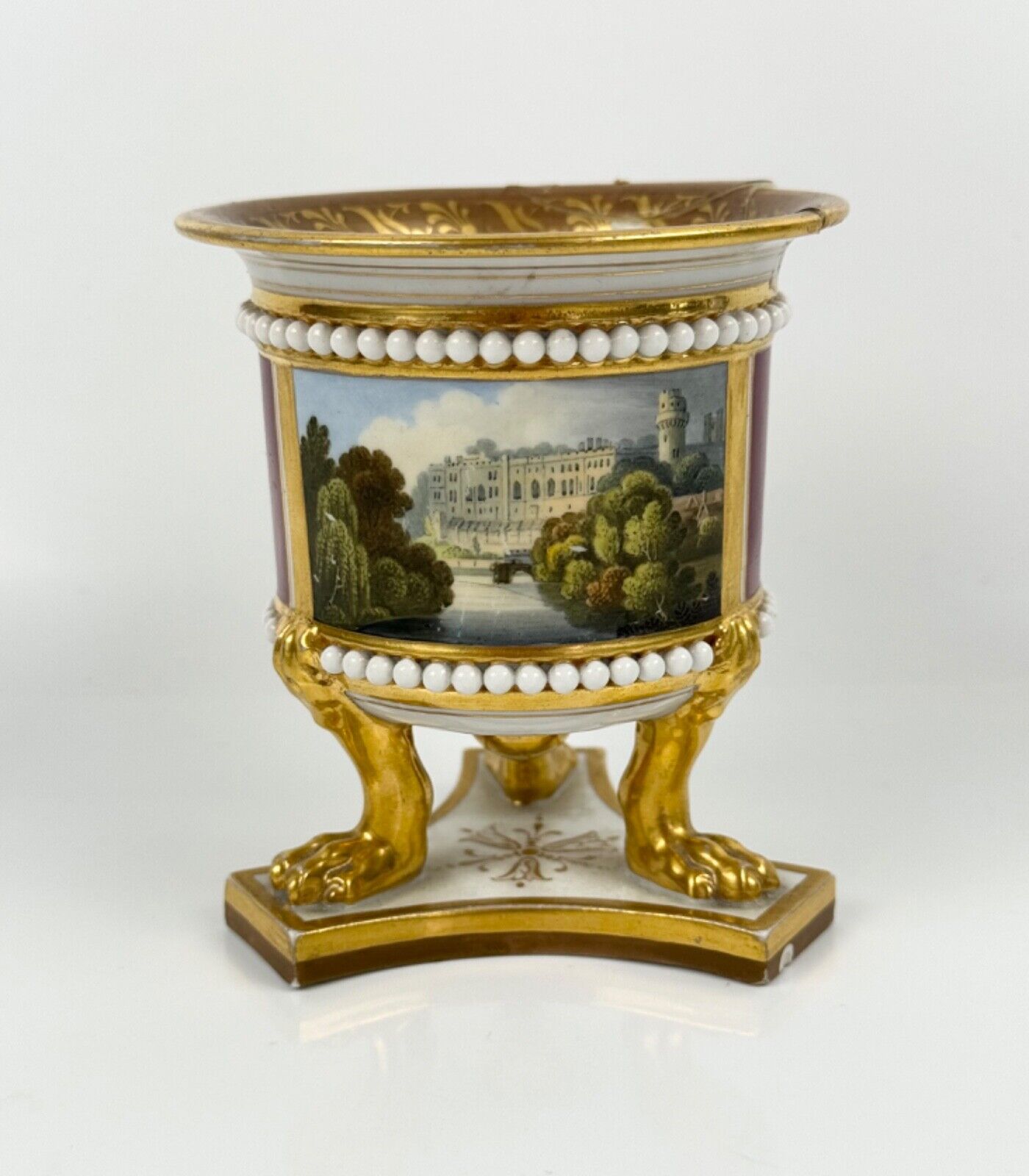 A Flight, Barr and Barr small vase painted with a scene of Warwick Castle c1815
