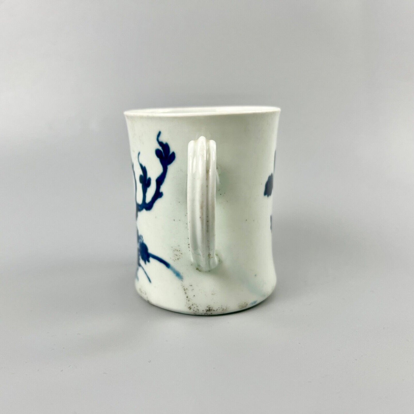 A v. rare Worcester b/w mug painted 'Nesting Crane' Pattern IC21 Branyan c1756-8