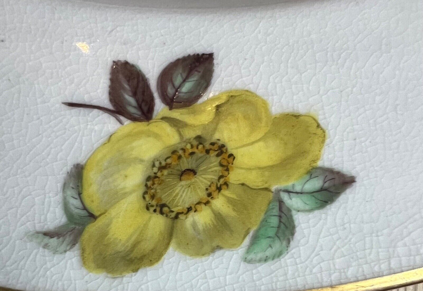 A fine c.1820 Derby floral plate in the style of Leonard Lead (1787-1869).