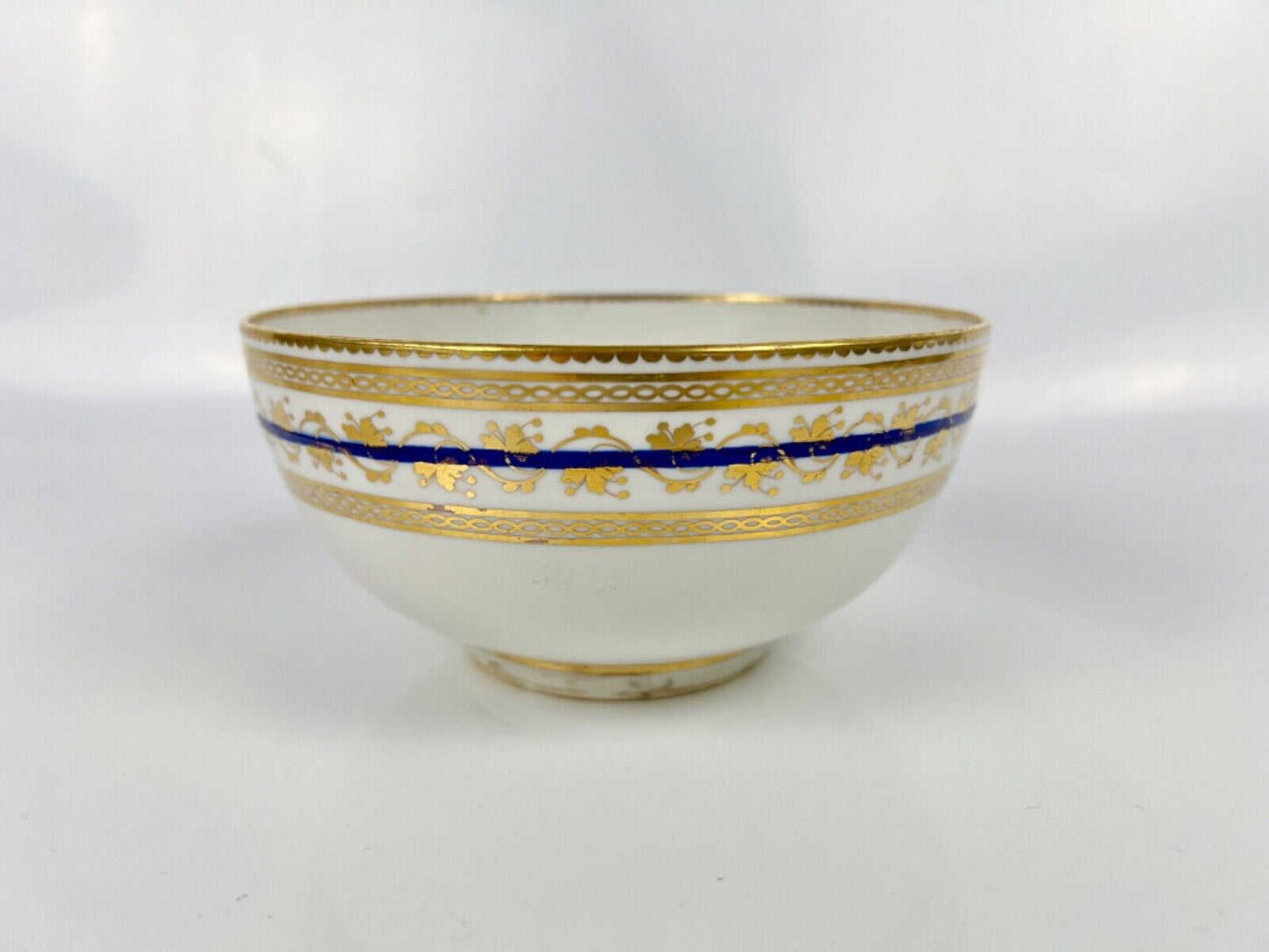 A fine Derby puce bowl in patt 86 with landscape by Zachariah Boreman c.1785-96