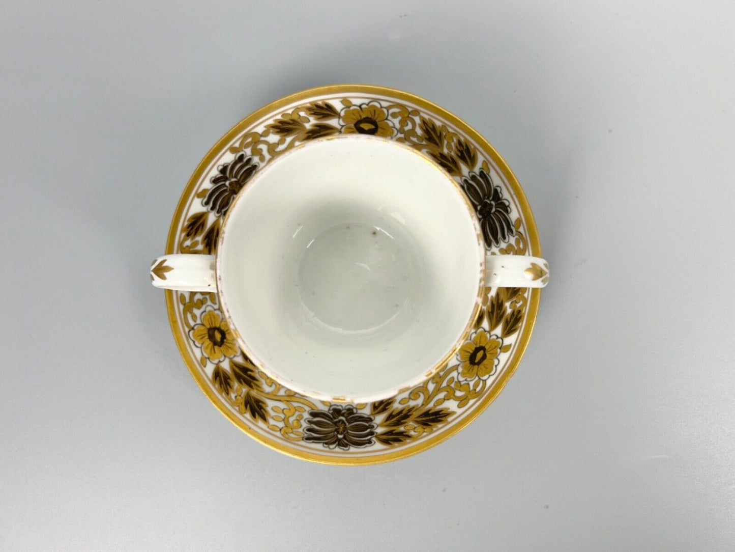 A pair of Chamberlain Worcester chocolate cups, covers and stands c1795