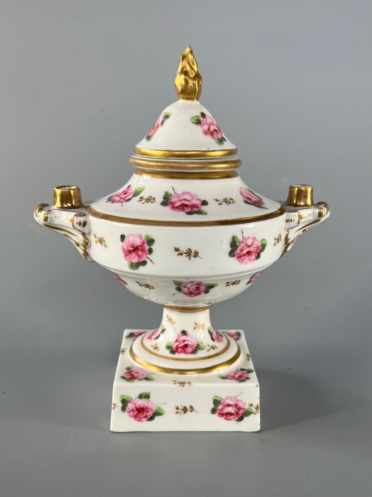 An early 19thc Derby inkstand painted with roses c1810-15. Red mark.