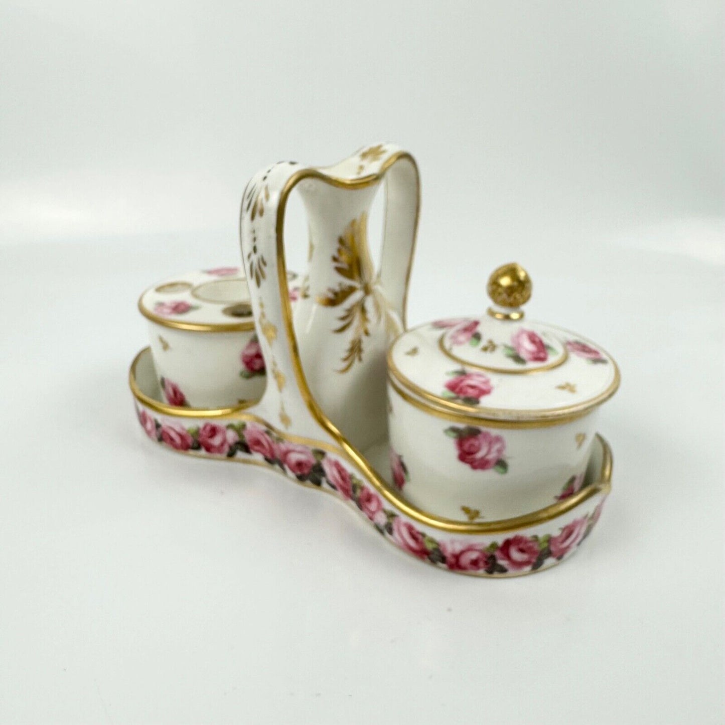 A fine Bloor Derby inkset painted with Billingsley style roses c1820