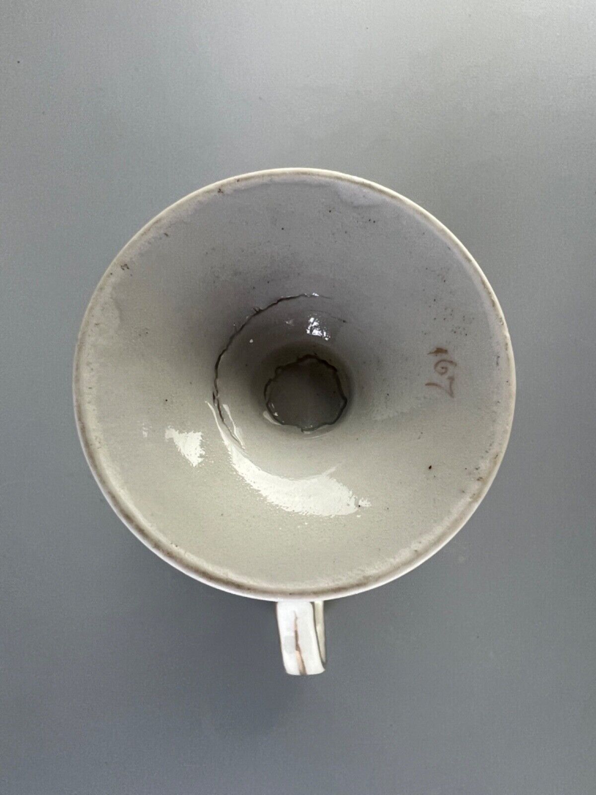 A New Hall helmet shaped creamer. c.1785-90. Pattern 167