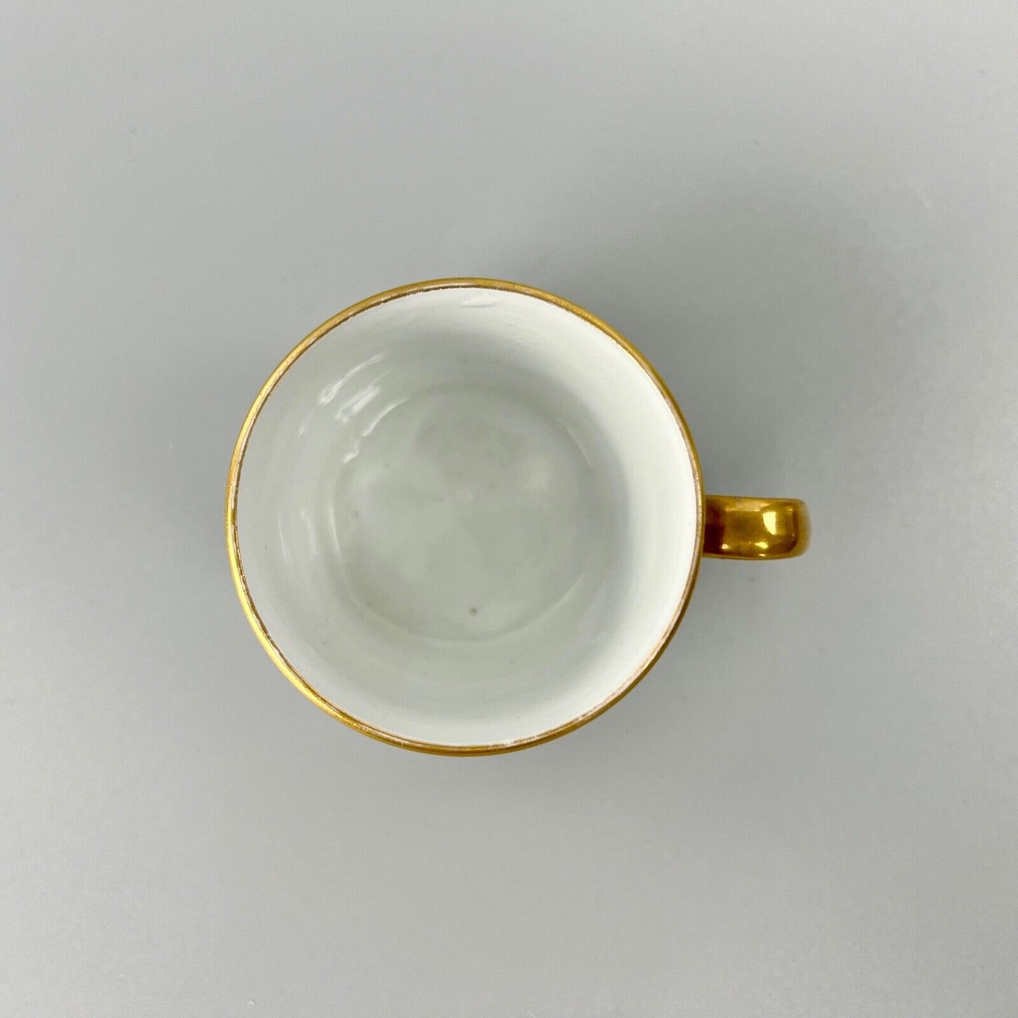 A fine Spode platinum lustre coffee can in pattern 822. c.1805-10