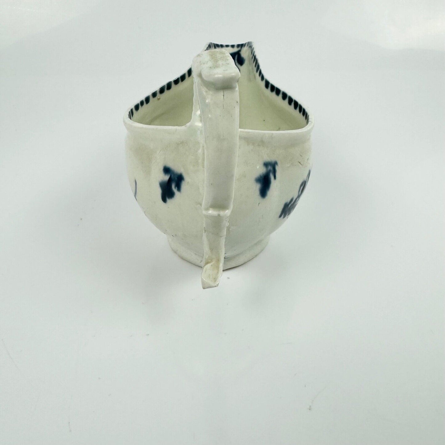 A Pennington Liverpool blue/white creamboat in the Horsetail pattern. c.1780