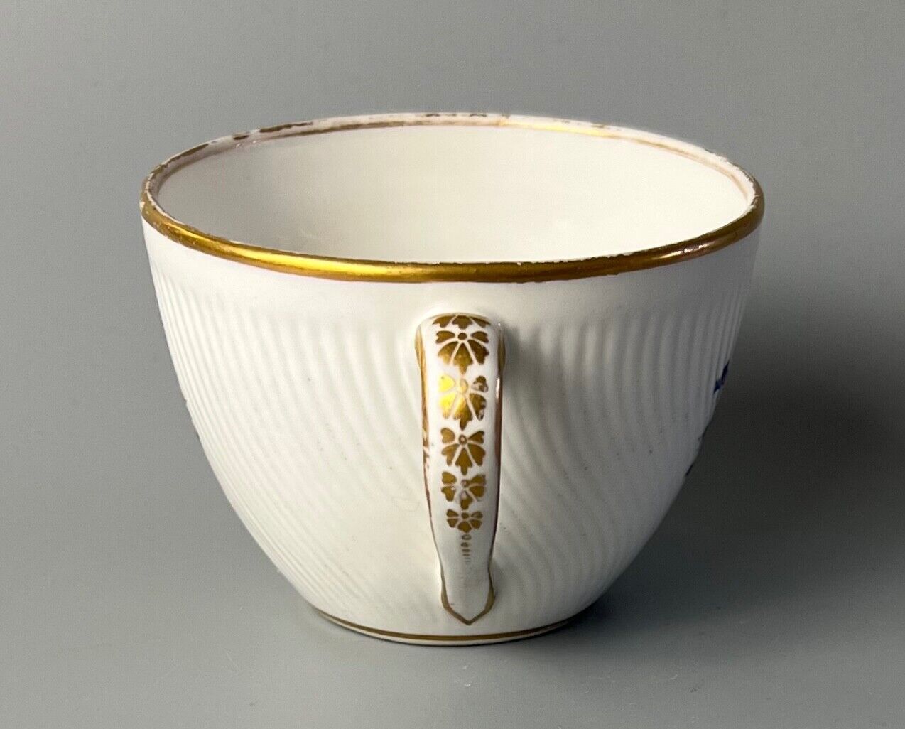 A late 18thc Derby incised twist moulded trio in pattern number 129 c.1790