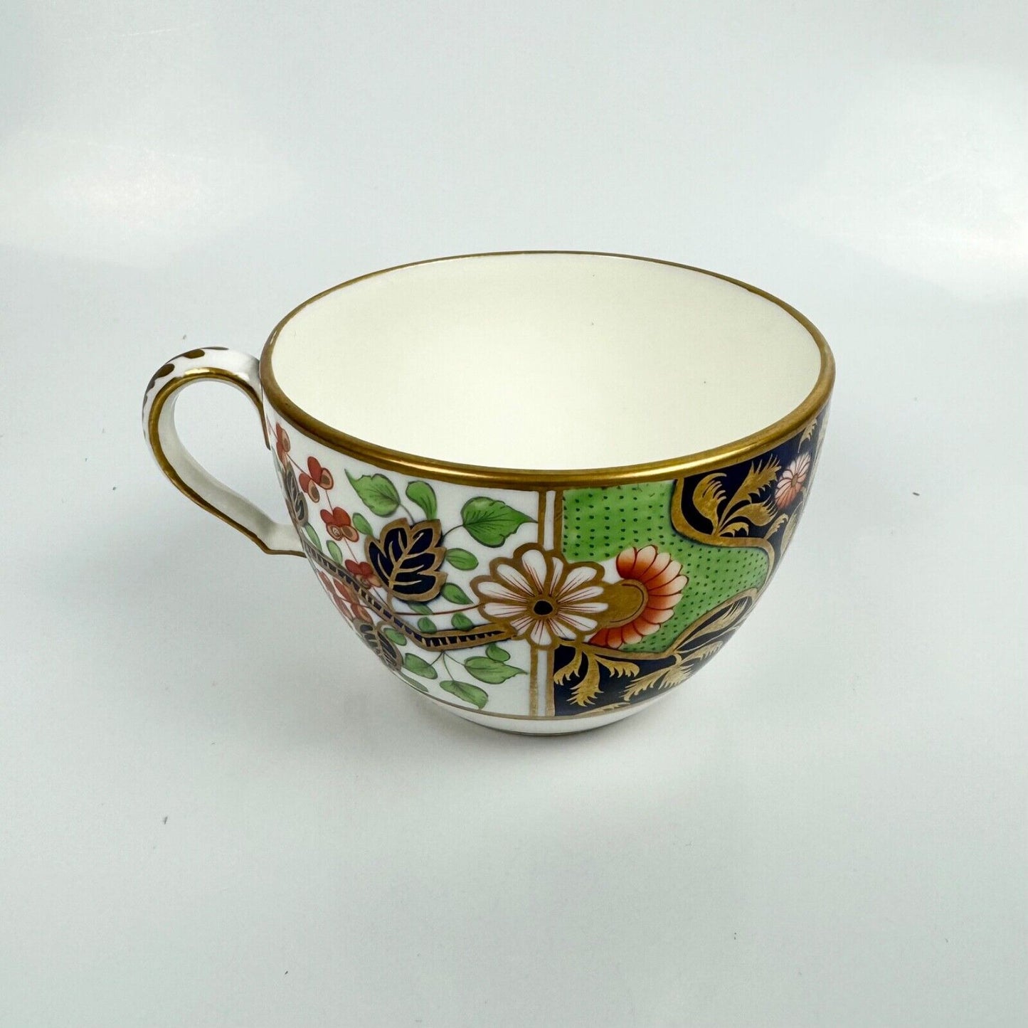 A Spode pattern 1839 teacup, painted in an imari pattern.