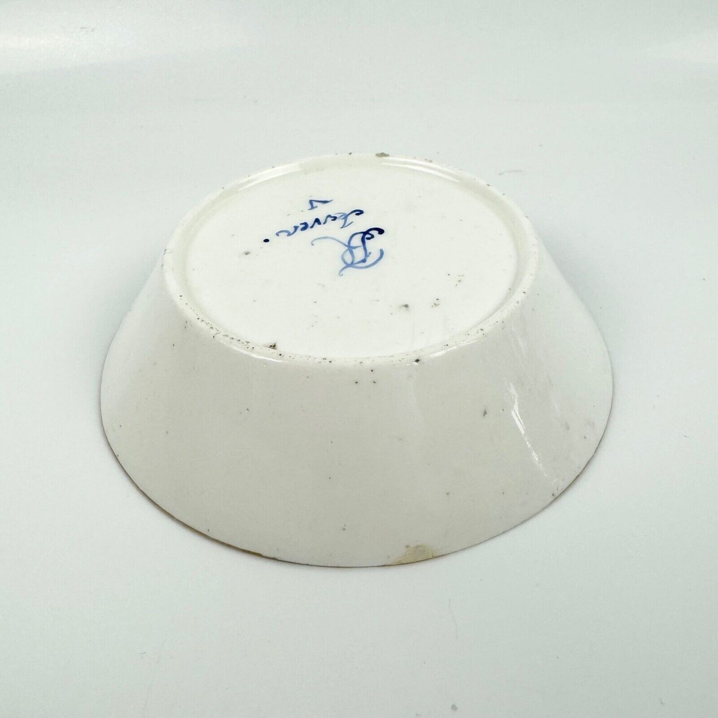 A Sèvres 1st Republican Period painted saucer ('soucoupe'). c.1792-1804