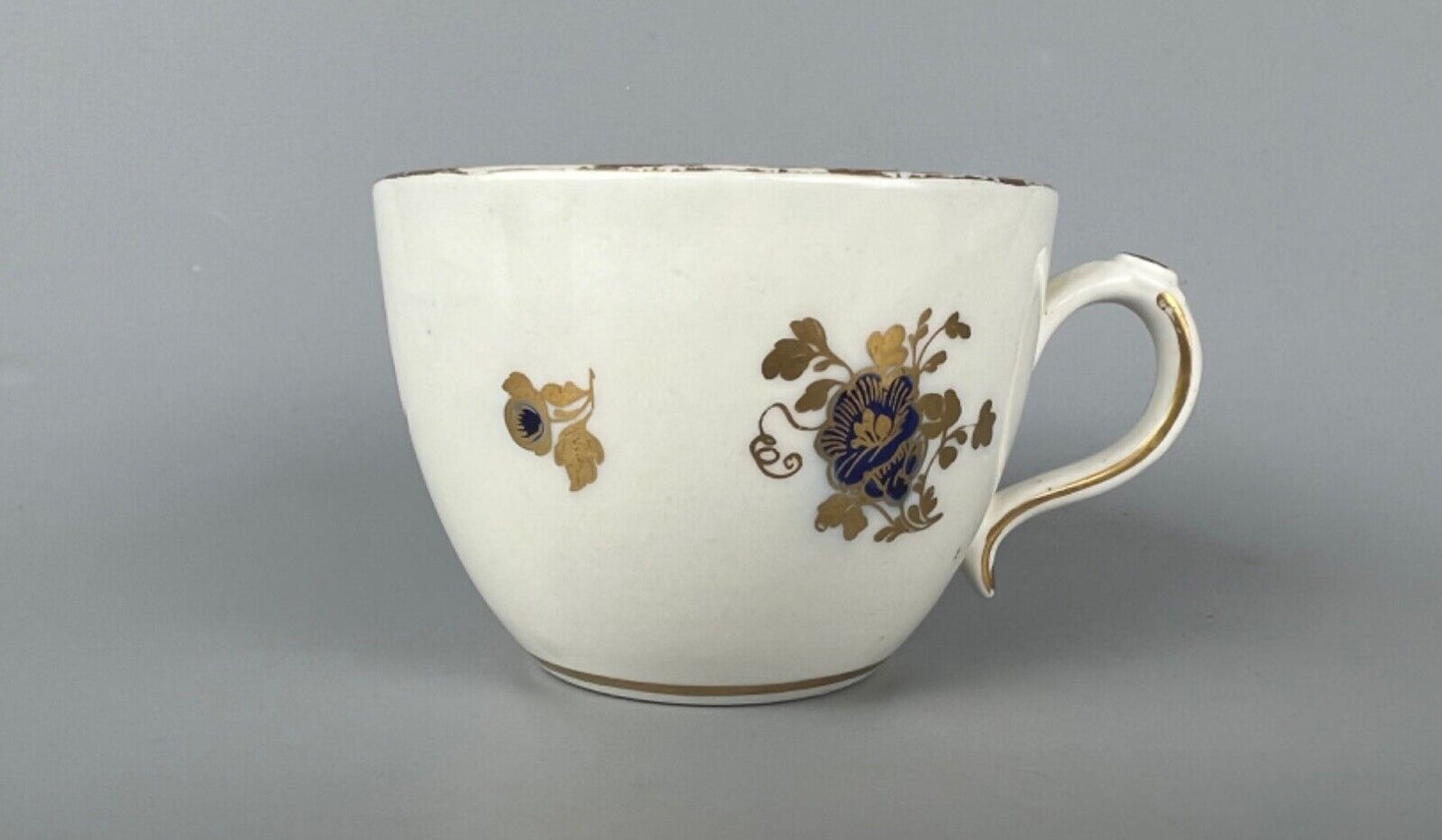 A late 18thc Caughley teacup and saucer c1785-90.