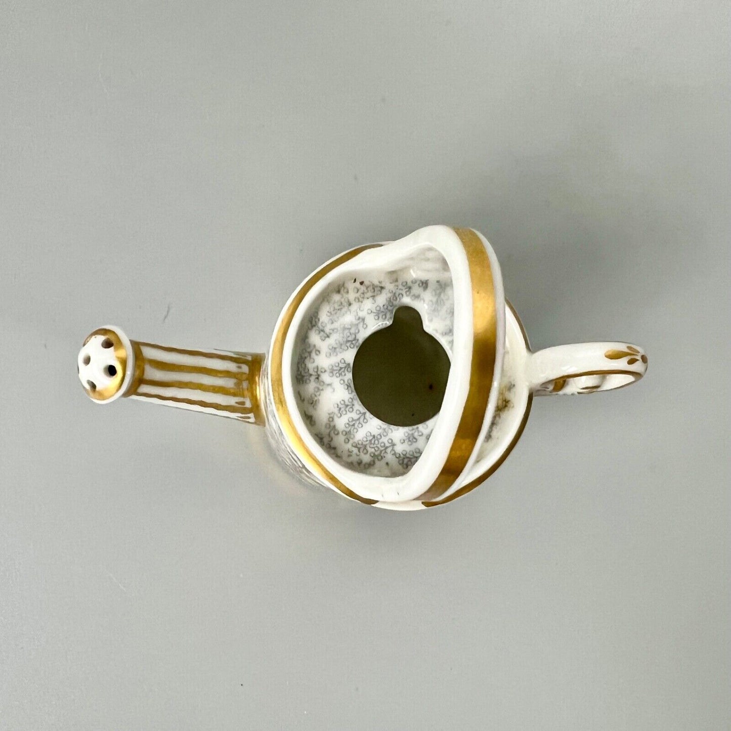 A rare Chamberlain Worcester miniature watering can. c.1810