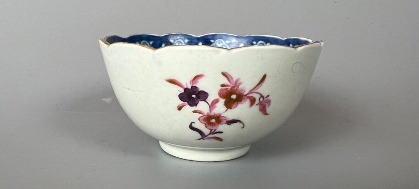 A c.1770 1st Period Worcester tea bowl decorated in the atelier of James Giles.