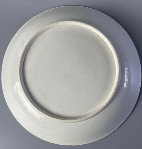 A late 18thc First Period Worcester porcelain deep dish c.1765