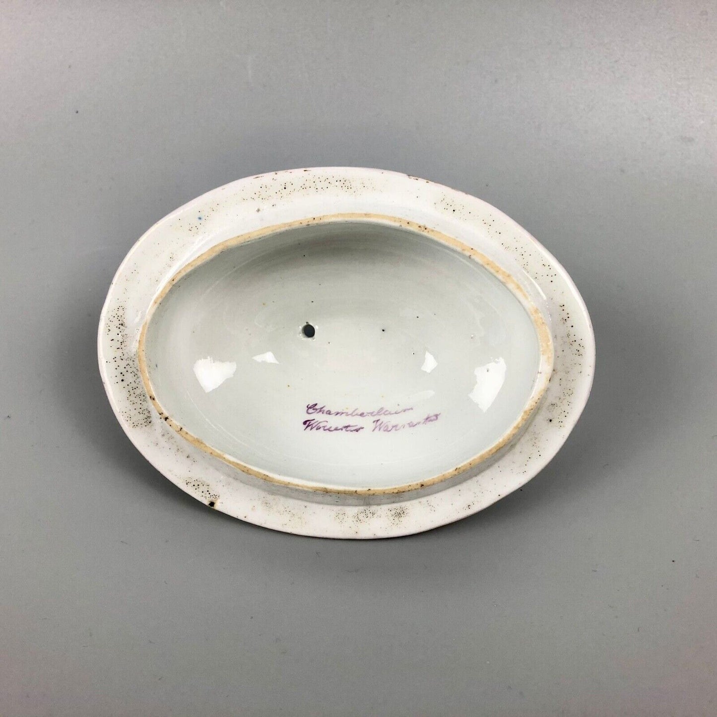 A 'Dejeune' shape Chamberlain Worcester teapot/cover. Probably pattern 175 c1803