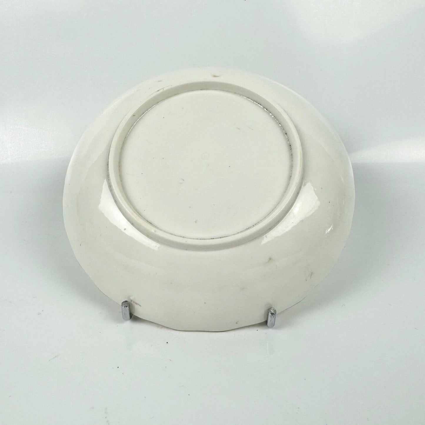 A Pinxton teabowl & saucer in a known pattern of unrecorded number circa 1805