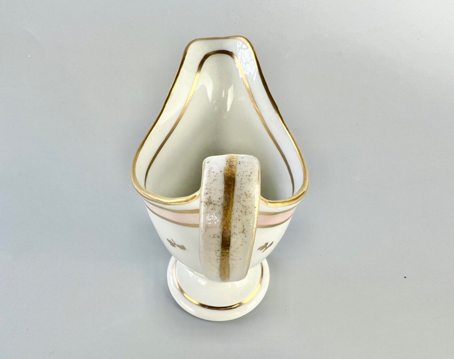 A New Hall helmet shaped creamer. c.1785-90. Pattern 167