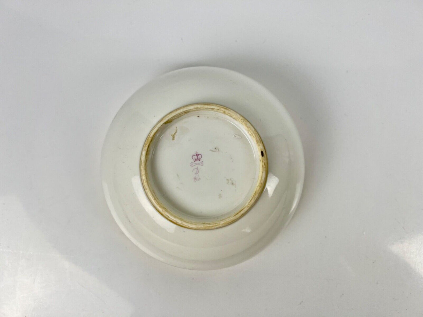 A fine Derby puce bowl in patt 86 with landscape by Zachariah Boreman c.1785-96