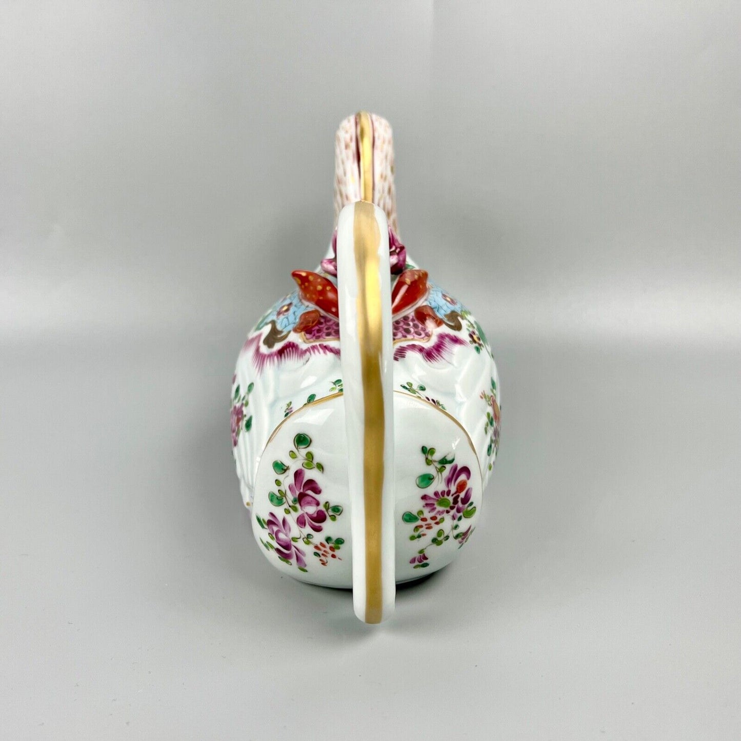 A 19thc Samson Paris chinese export style armorial duck shaped teapot c.1870-80