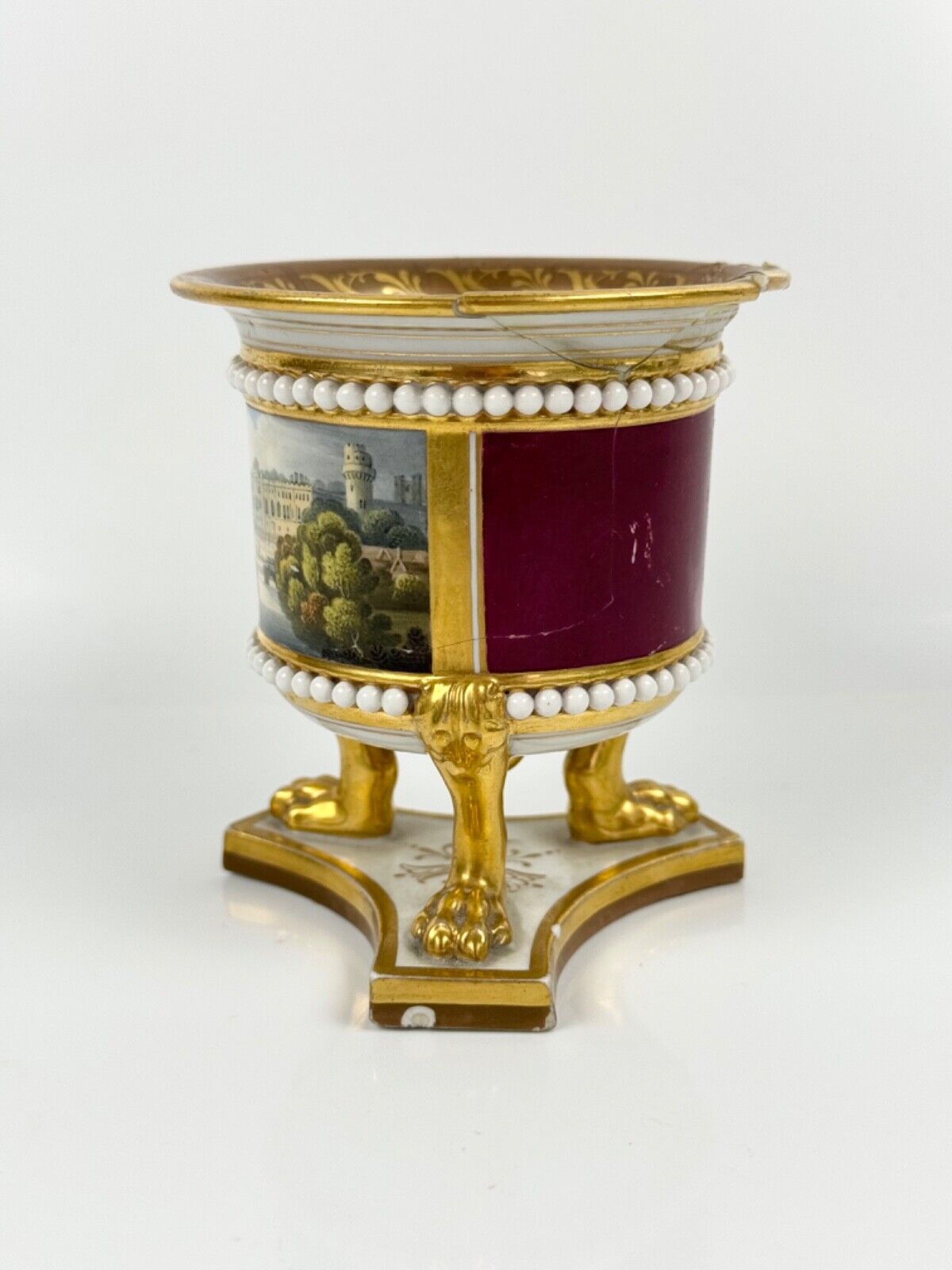 A Flight, Barr and Barr small vase painted with a scene of Warwick Castle c1815
