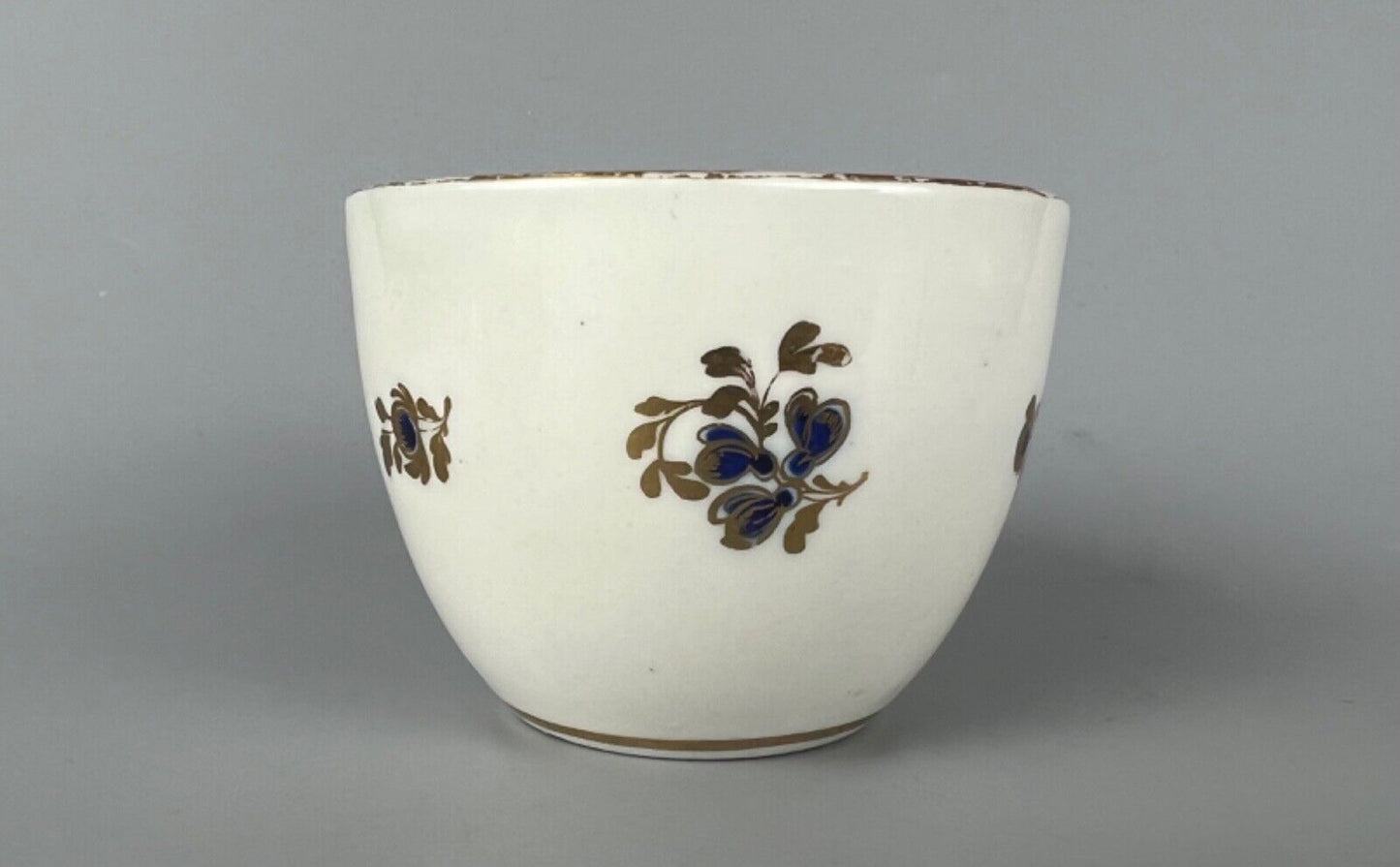A late 18thc Caughley teacup and saucer c1785-90.