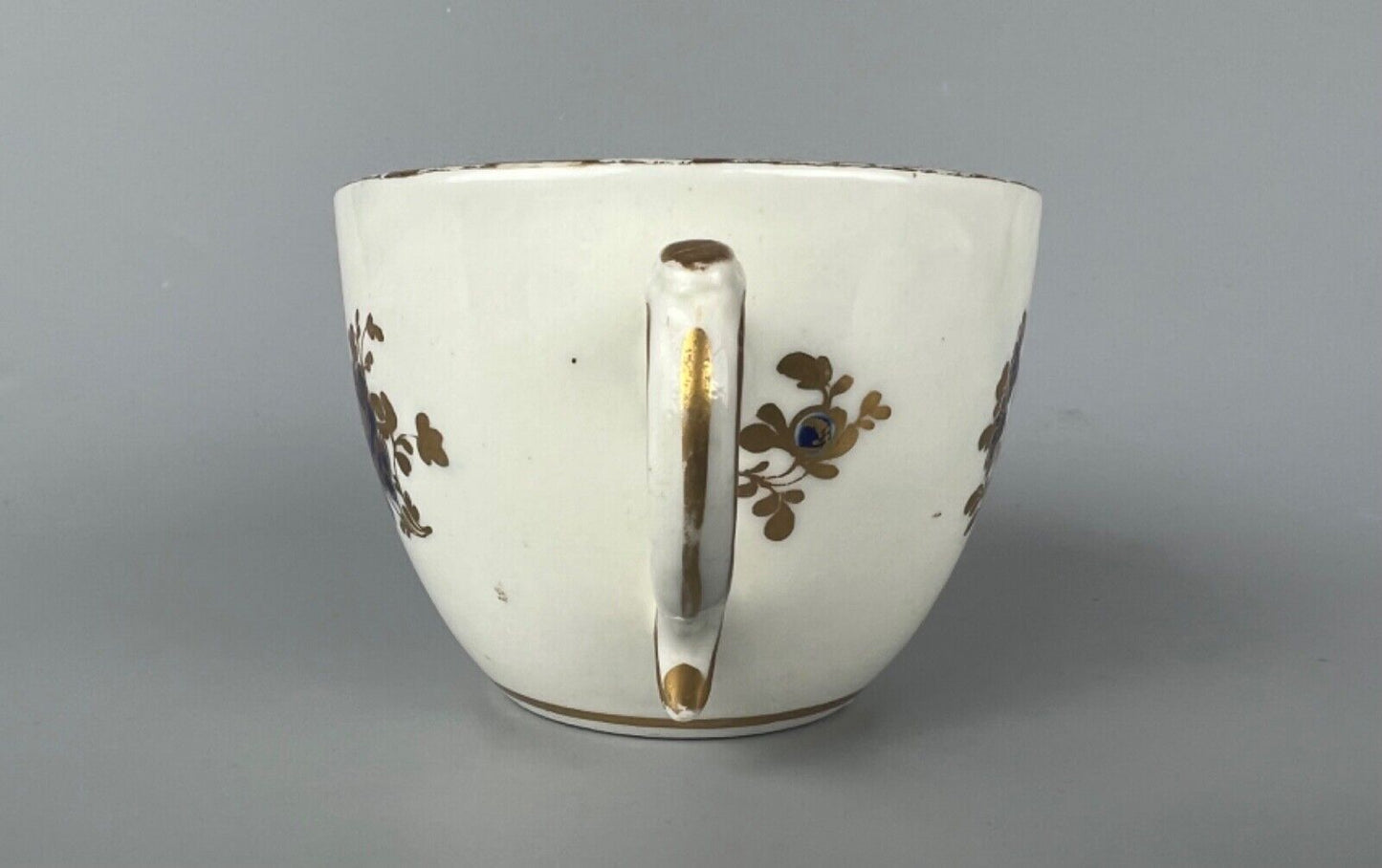 A late 18thc Caughley teacup and saucer c1785-90.