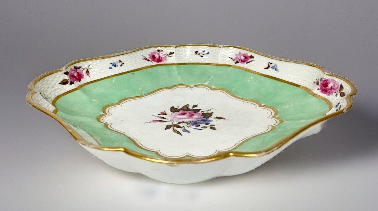 A good Flight, Barr & Barr lobed dish decorated by William Billingsley. c.1813