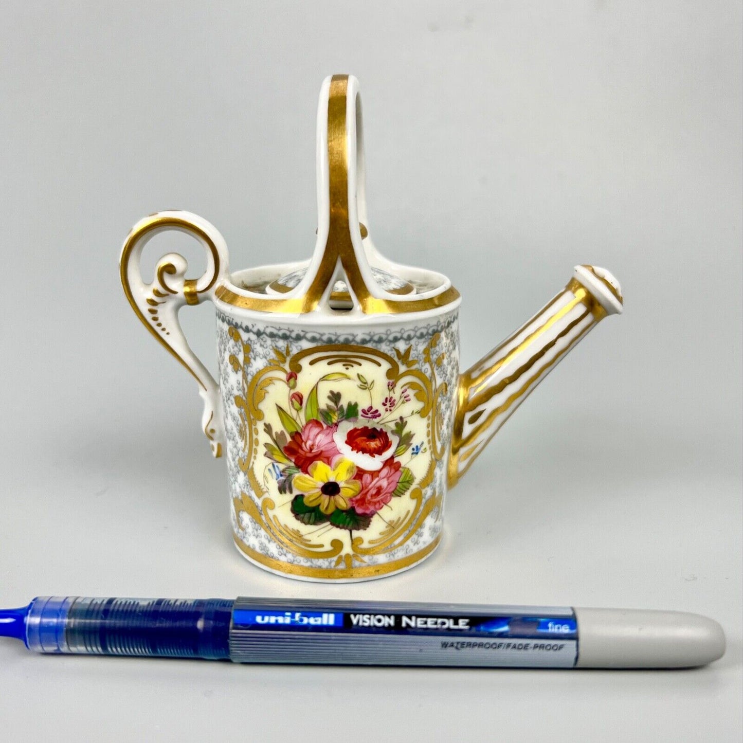 A rare Chamberlain Worcester miniature watering can. c.1810