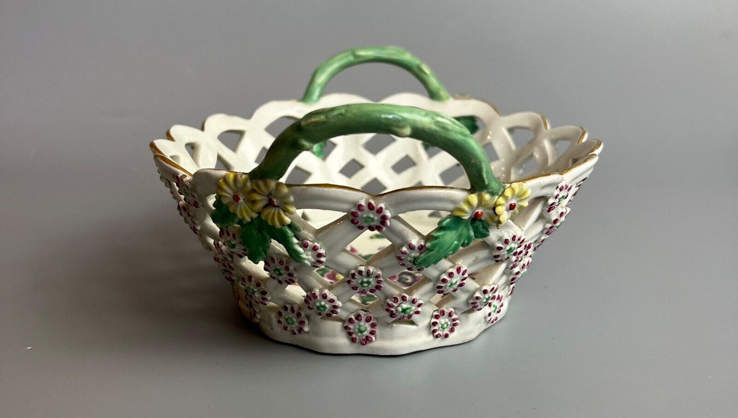 A rare 1st Period Worcester reticulated basket c.1770