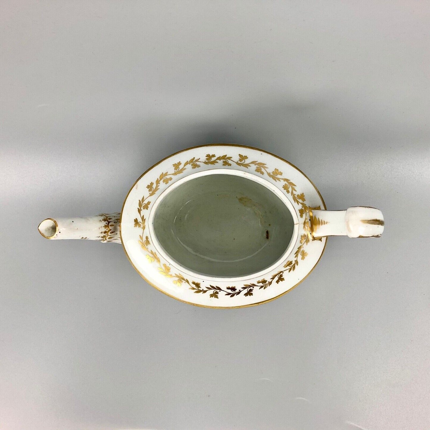 A 'Dejeune' shape Chamberlain Worcester teapot/cover. Probably pattern 175 c1803