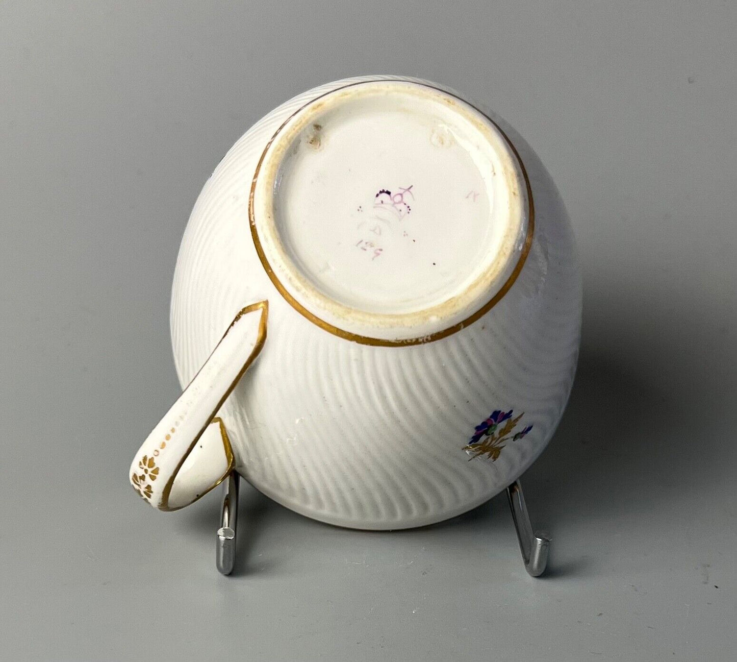 A late 18thc Derby incised twist moulded trio in pattern number 129 c.1790