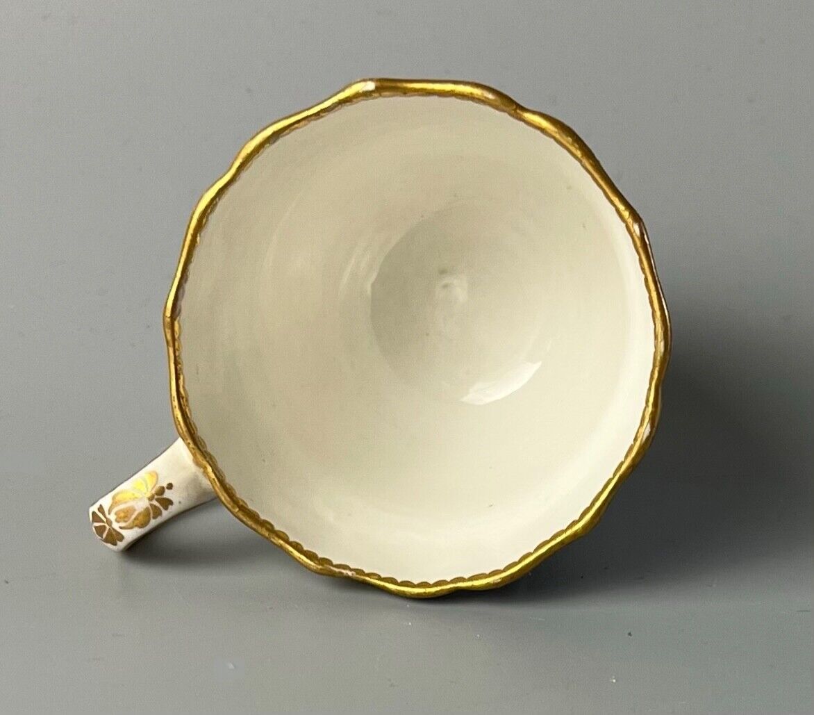 An uncommon Derby scalloped tea bowl and saucer in pattern number 115 c.1784-90