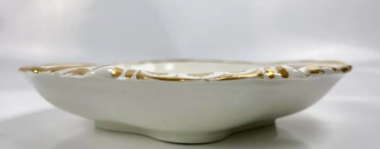 A "Quaker" Pegg painted Derby Botanical "Scarlet Pimpernel"  Dessert Dish c.1815