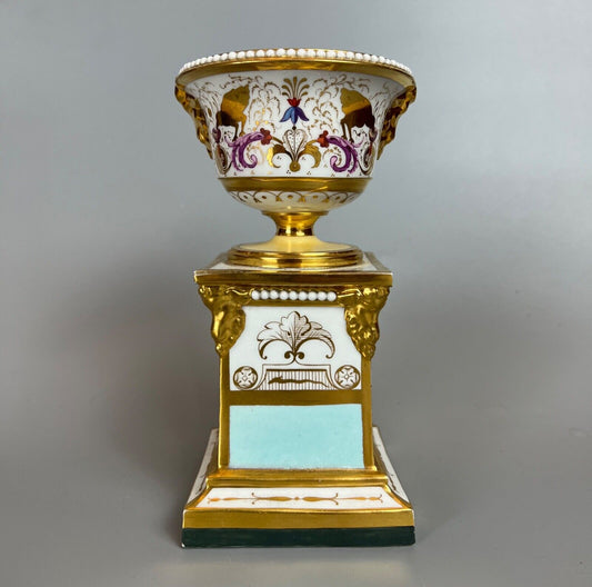 A 19th Century Barr, Flight and Barr, Worcester, vase on pedestal base. c.1805
