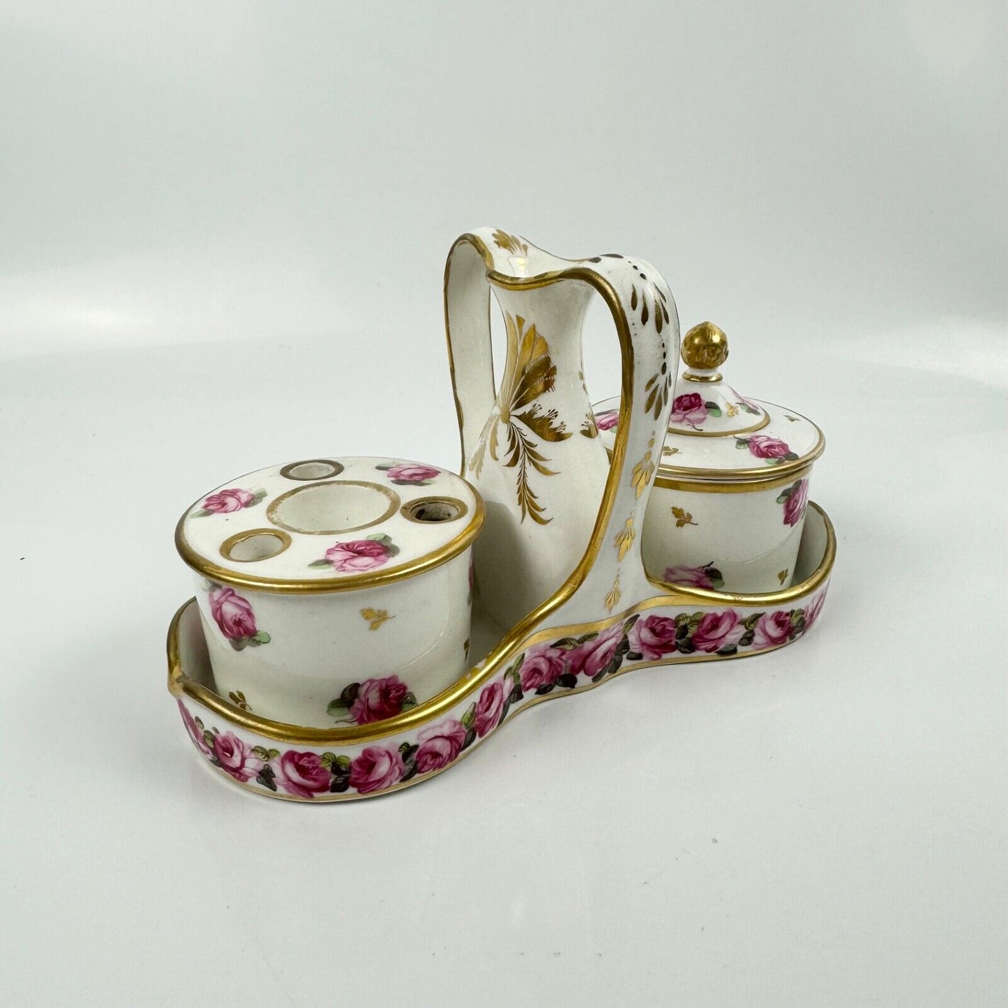 A fine Bloor Derby inkset painted with Billingsley style roses c1820