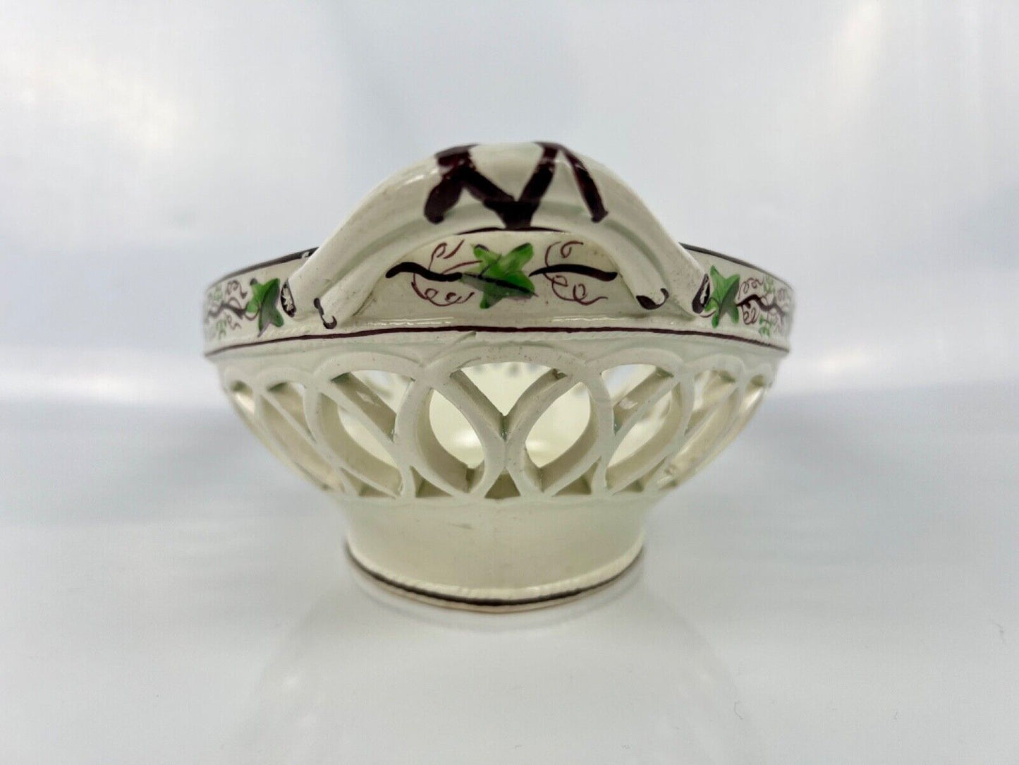 A fine Thomas Fell & Co Newcastle transfer-printed and hand-painted basket c1817