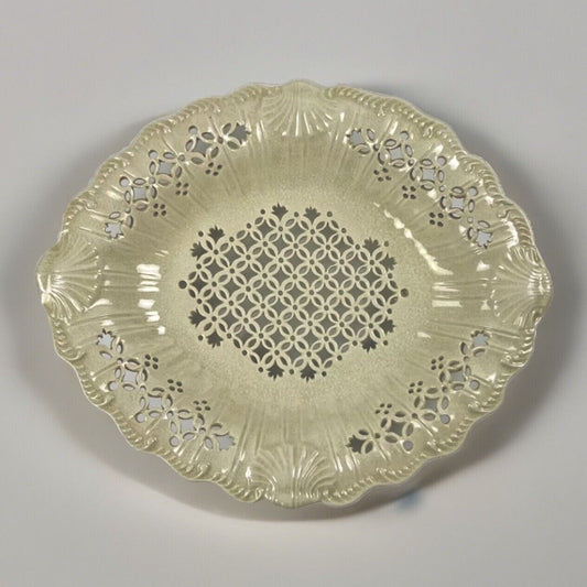 A fine JT Horton of Filey creamware scalloped and reticulated stand