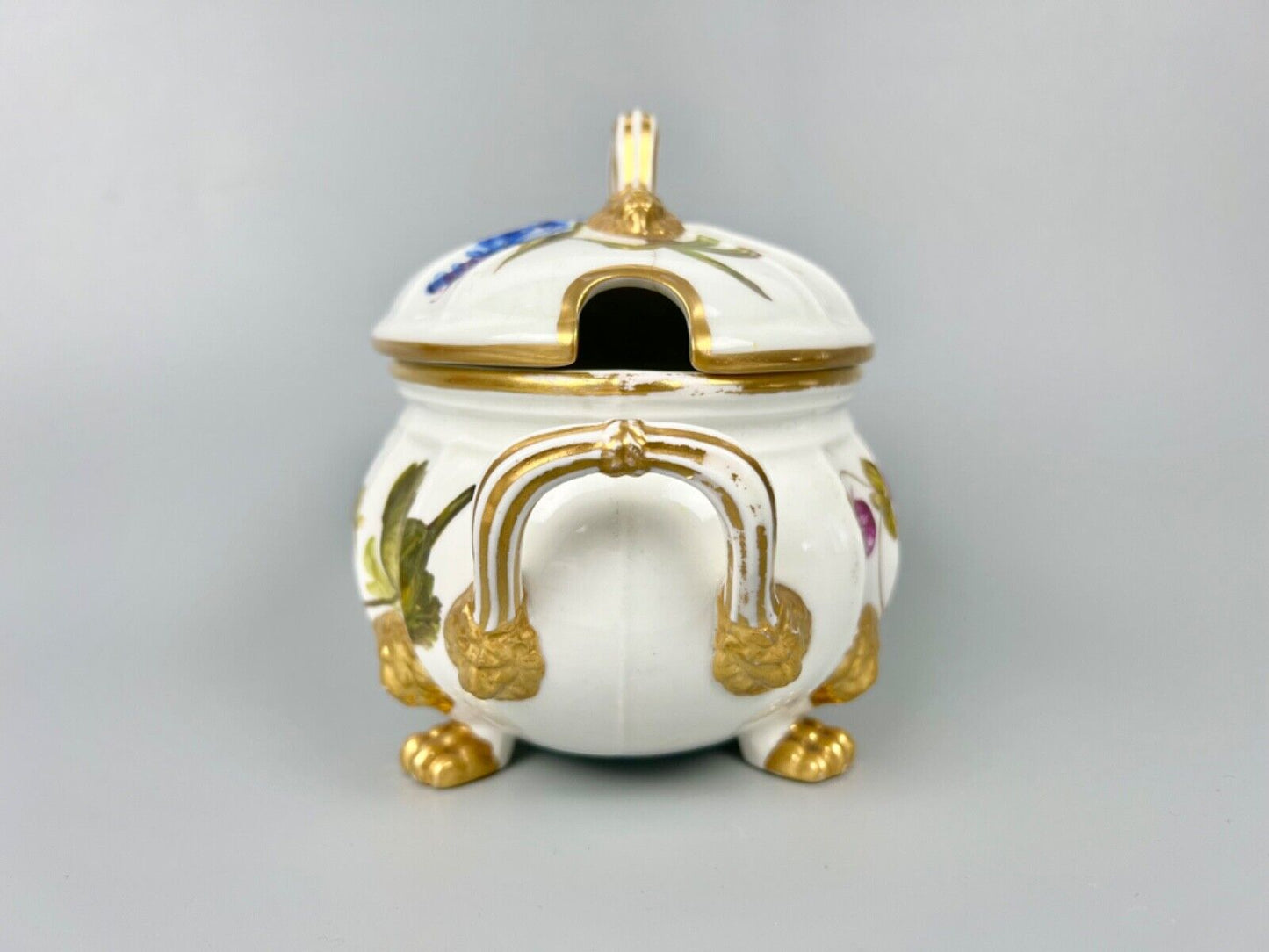 A superb Derby Quaker Pegg-painted botanical sauce tureen. c.1815