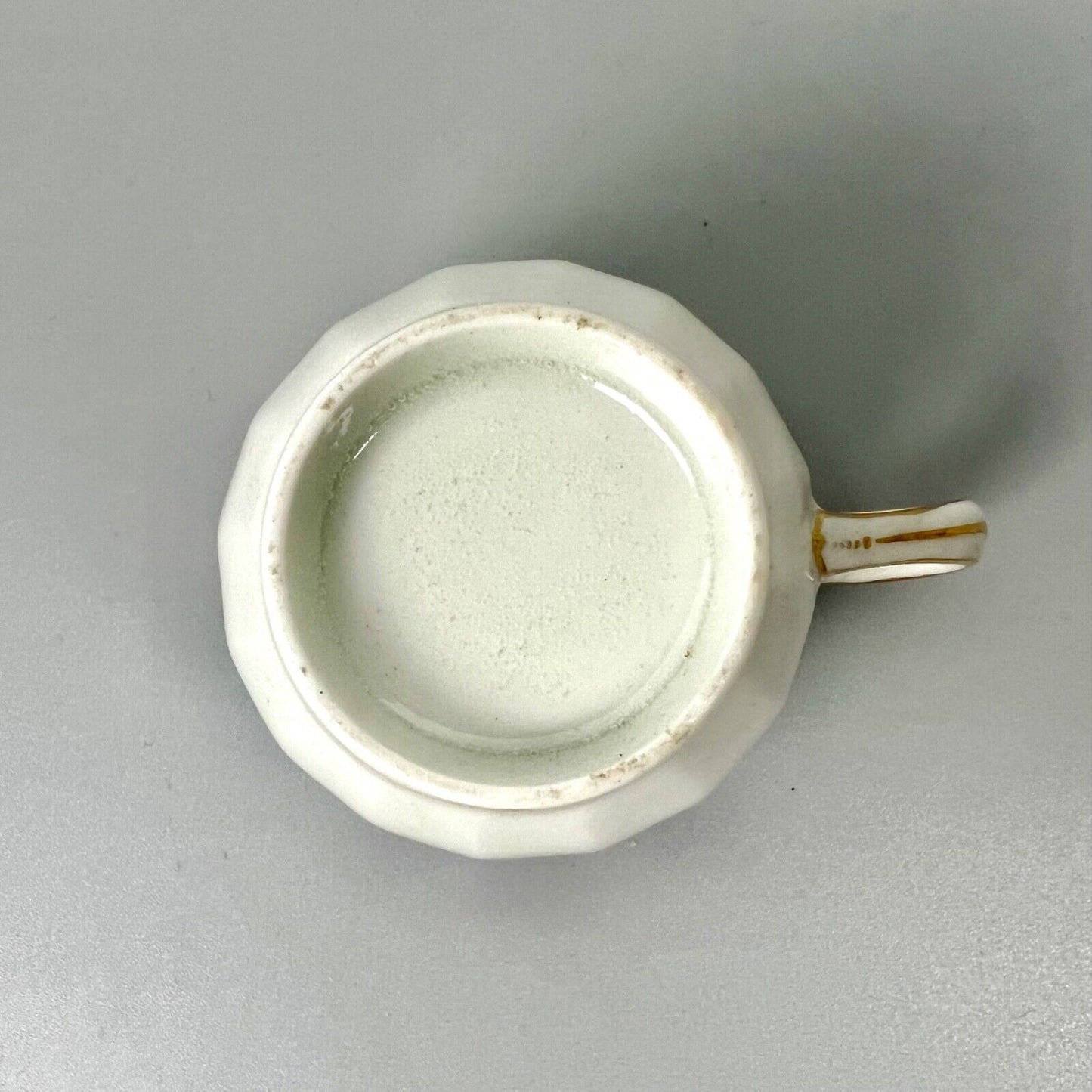 A very rare New Hall coffee cup c.1787-1800. Unidentified pattern number U27