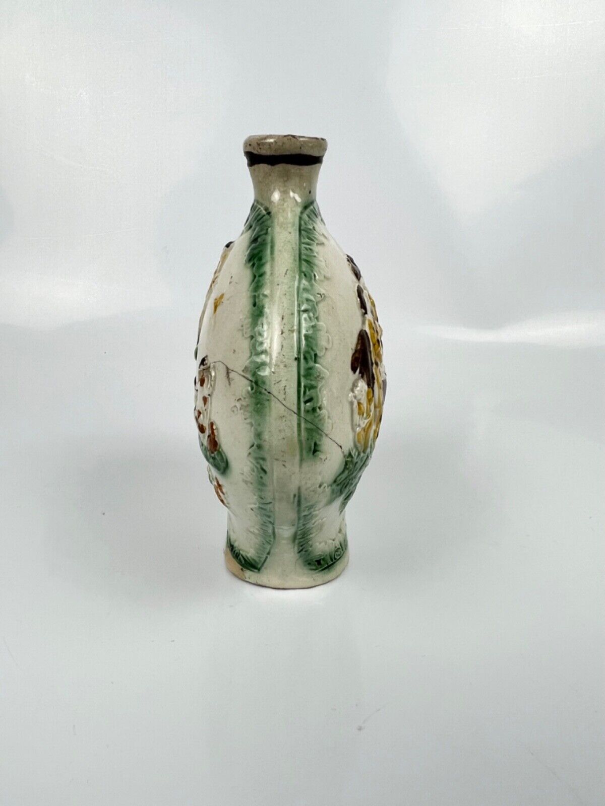 A rare Gretna Green marriage flask painted in pratt colours. c.1790