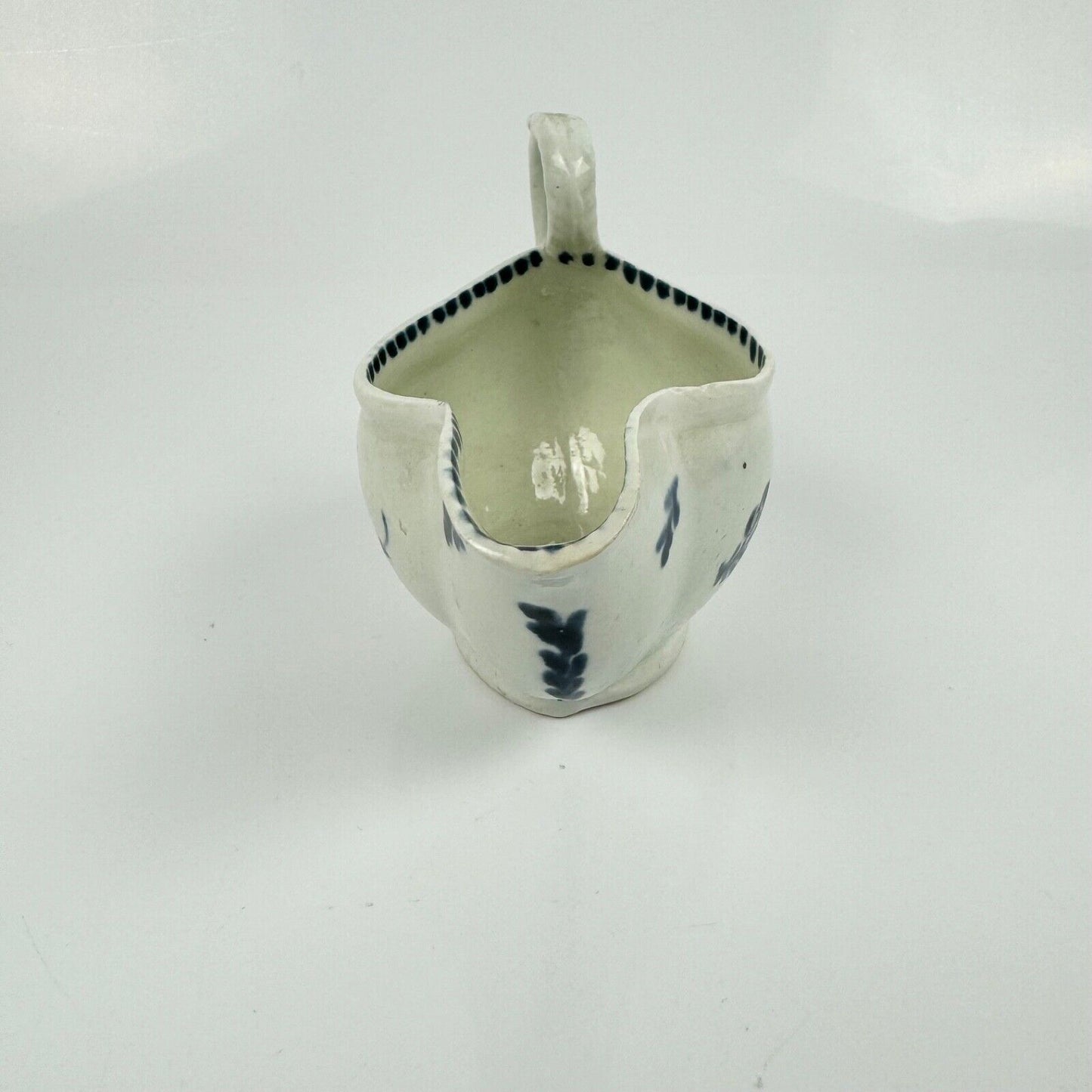 A Pennington Liverpool blue/white creamboat in the Horsetail pattern. c.1780