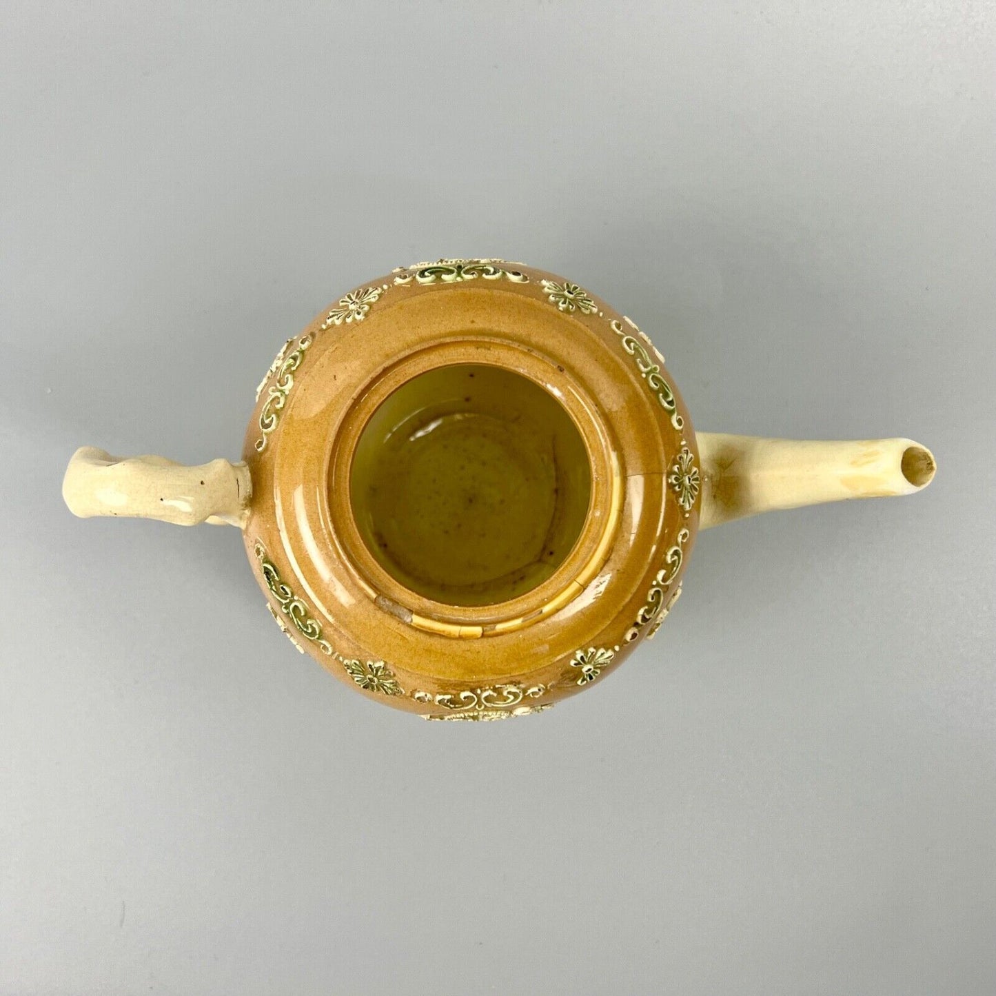 Whieldon-style Staffordshire sprigged teapot and associated cover c.1745-50