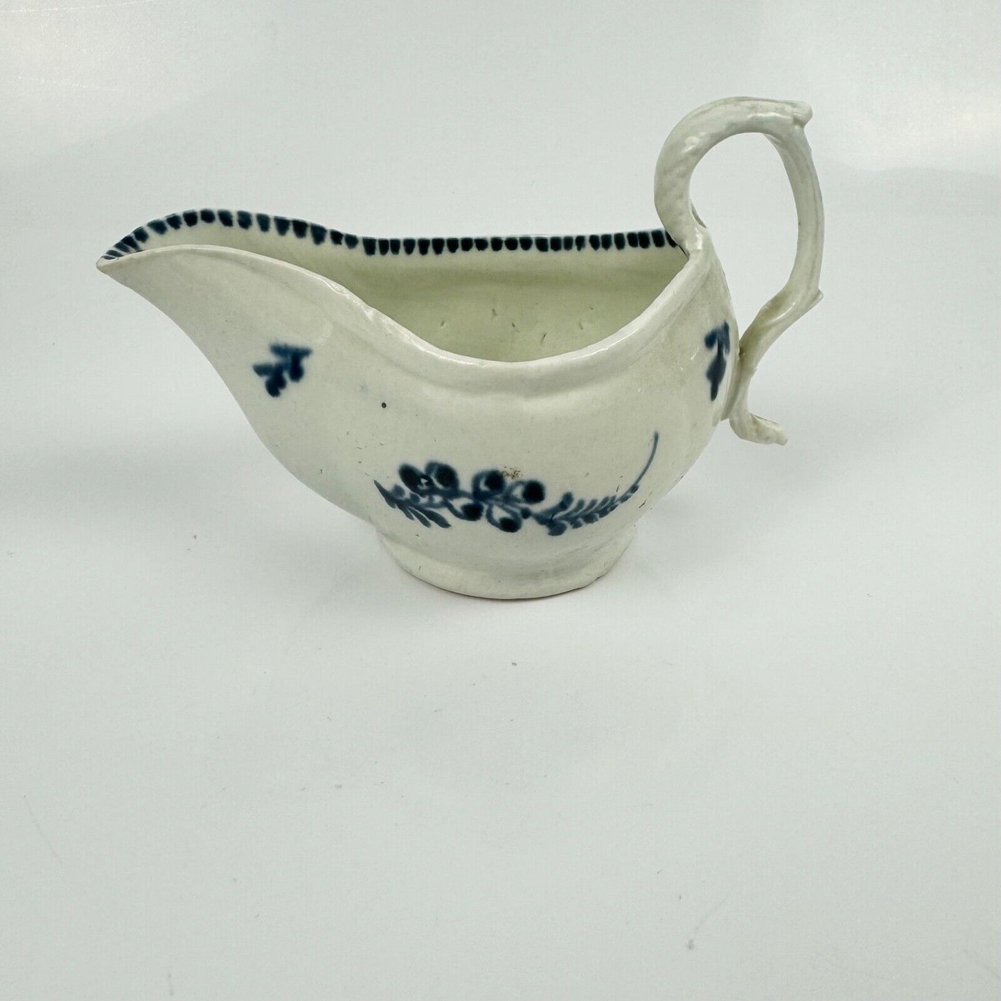 A Pennington Liverpool blue/white creamboat in the Horsetail pattern. c.1780