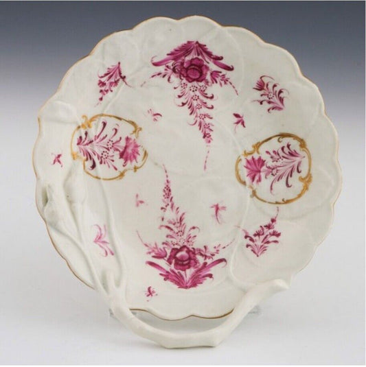 An outside decorated First Period Worcester Blind Earl Sweetmeat Dish c1770