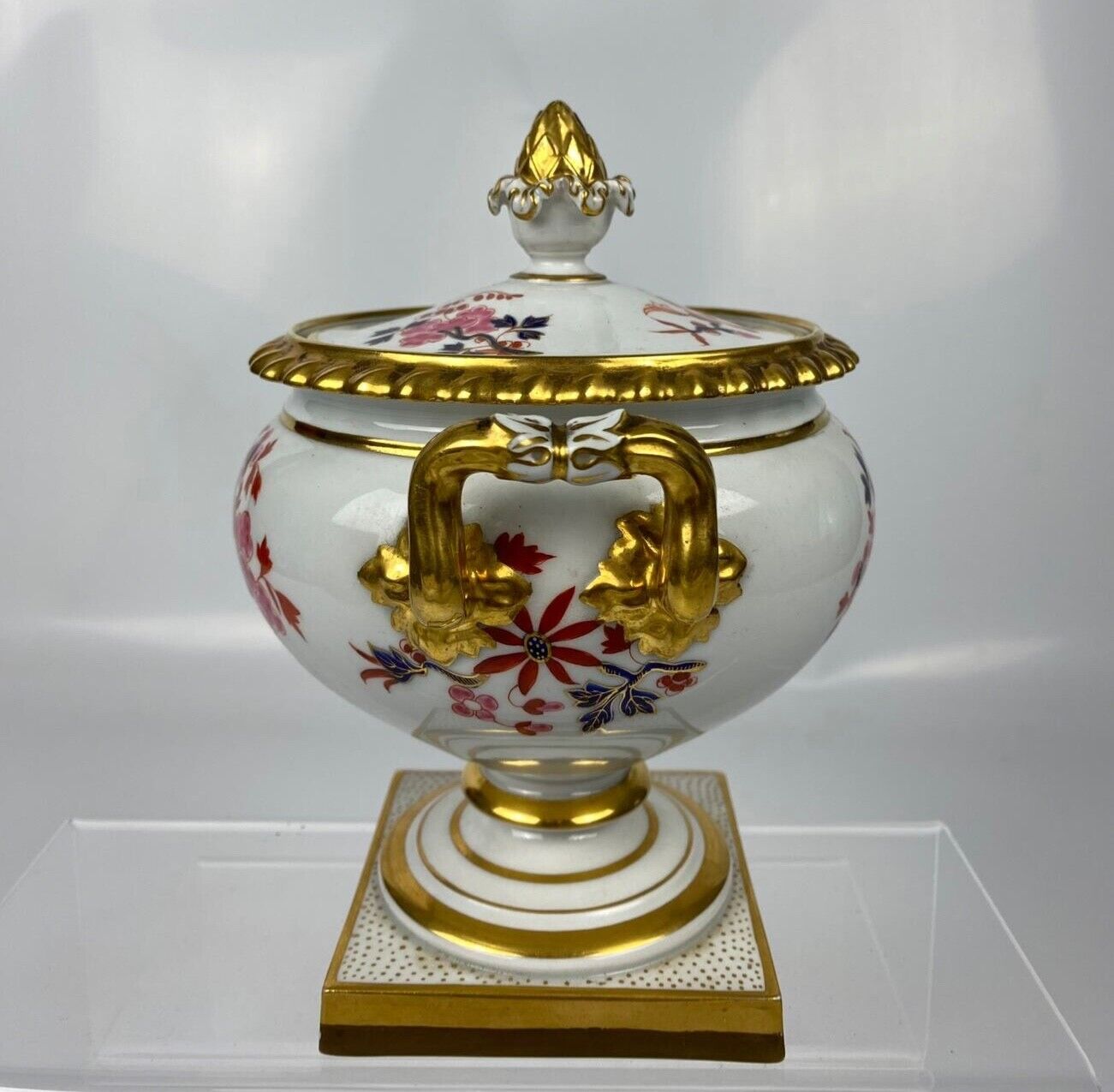 FLIGHT BARR AND BARR PAIR OF SAUCE TUREENS PAINTED WITH JAPANESE FLOWERS C.1815
