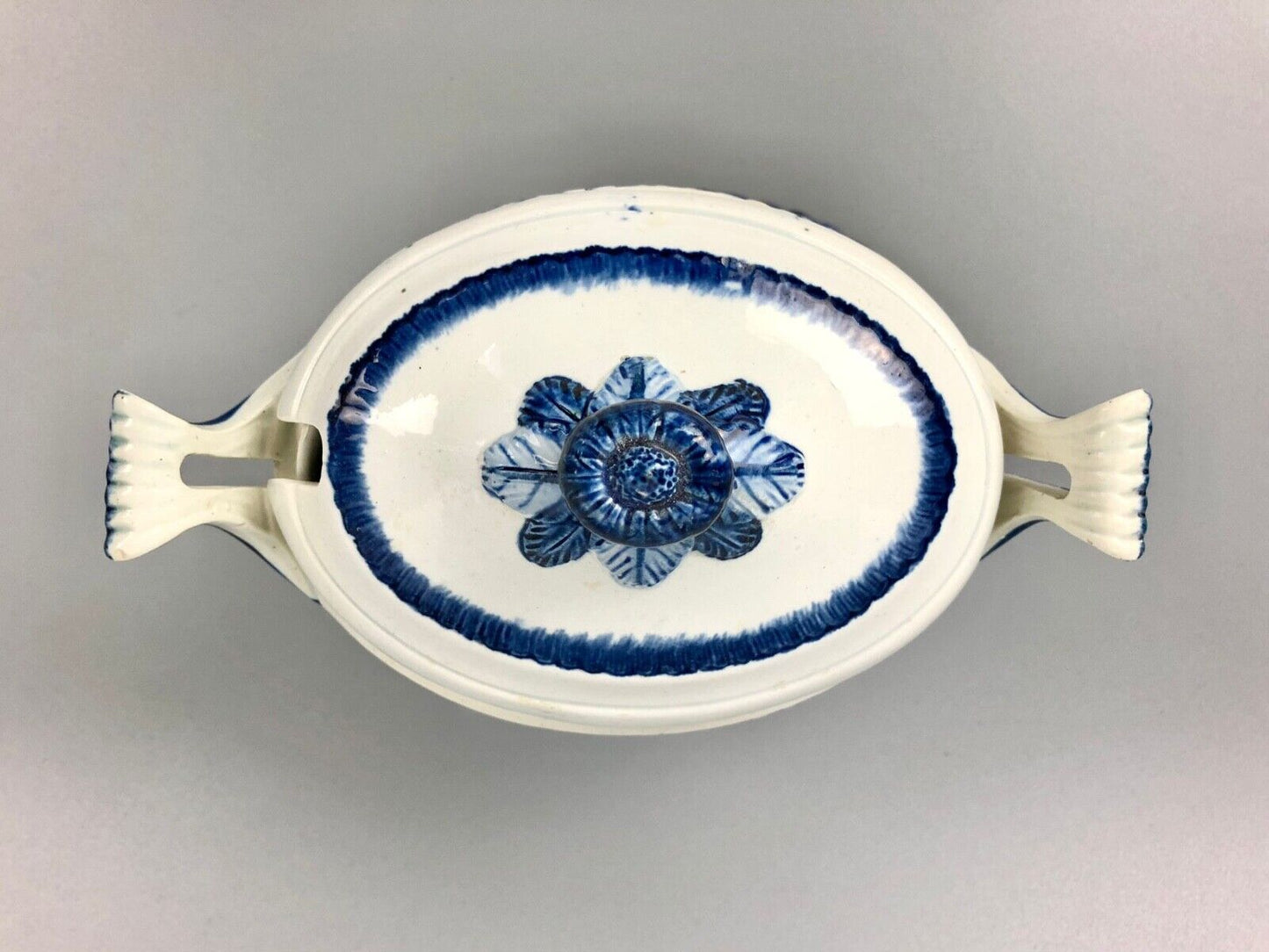 A scarce early 19thc Fell Newcastle pearlware sauce tureen c.1800-20