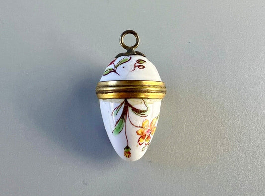 A rare and unusually small late 18thc egg-shaped Birmingham/Staffs enamel box